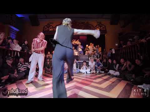 Capslock vs Lock Julia