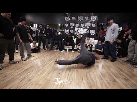 Full Bloom Vs Stray Path